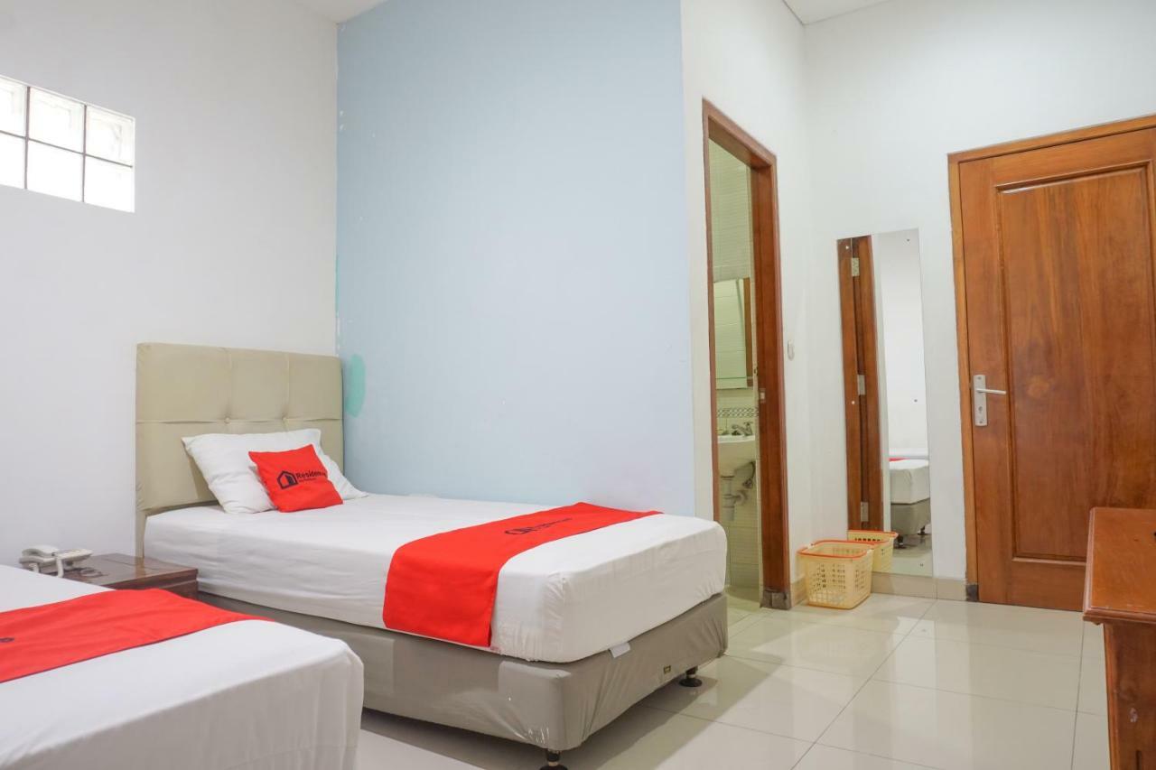 Residences By Reddoorz Syariah @ Buah Batu Bandung Ngoại thất bức ảnh