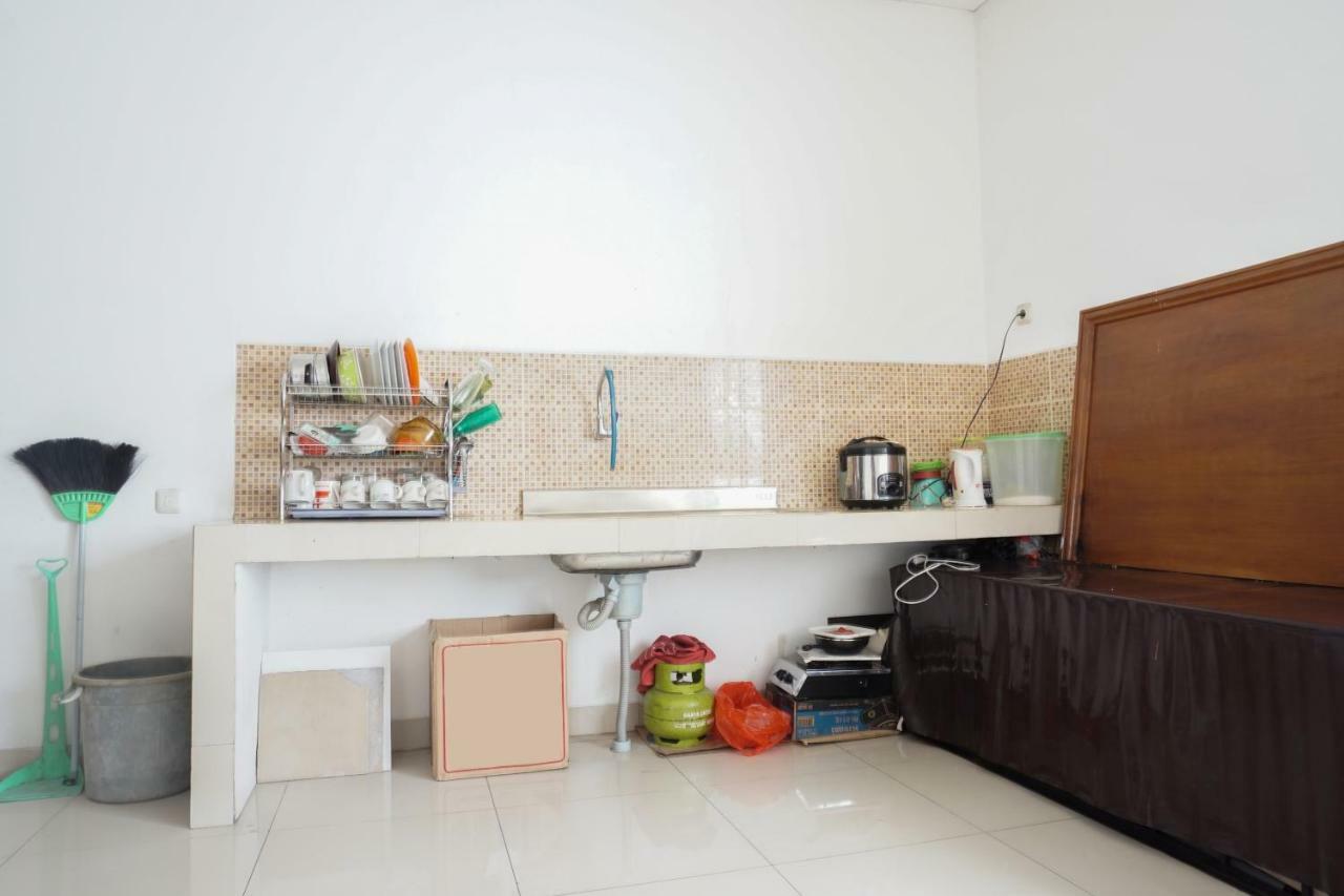 Residences By Reddoorz Syariah @ Buah Batu Bandung Ngoại thất bức ảnh
